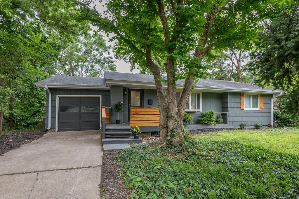 2600 HIGHLAND DR, Columbia, MO 65203