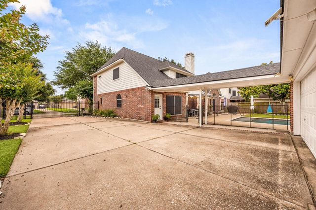 3622 Huggins Way Street, Pearland, TX 77584
