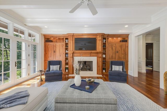 11417 Governors Drive, Chapel Hill, NC 27517