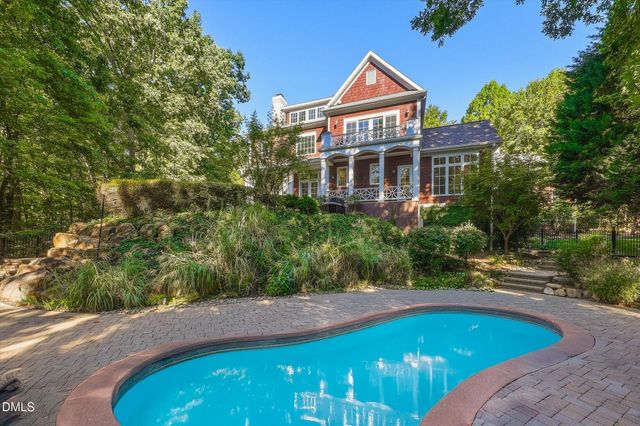 11417 Governors Drive, Chapel Hill, NC 27517