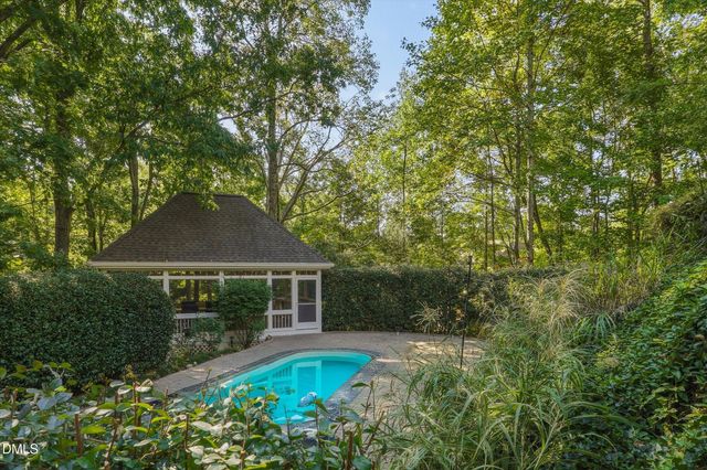 11417 Governors Drive, Chapel Hill, NC 27517