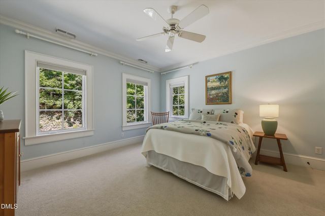 11417 Governors Drive, Chapel Hill, NC 27517