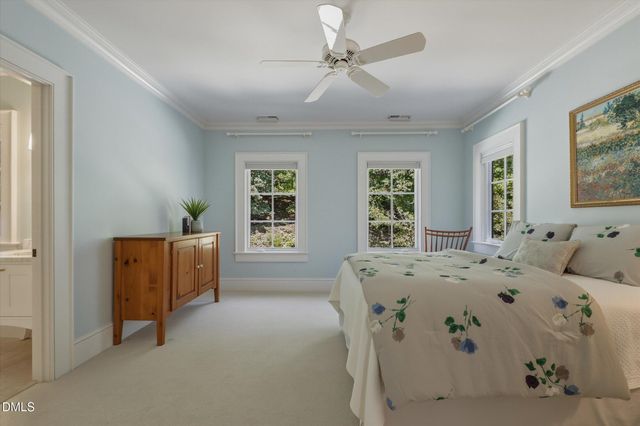 11417 Governors Drive, Chapel Hill, NC 27517