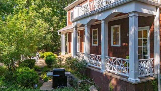 11417 Governors Drive, Chapel Hill, NC 27517