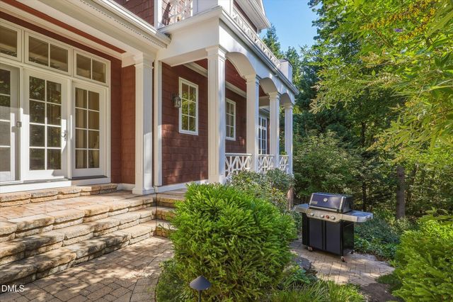11417 Governors Drive, Chapel Hill, NC 27517