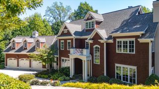 11417 Governors Drive, Chapel Hill, NC 27517