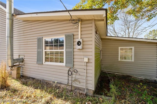 654 Walker Mountain Road, Booneville, AR 72927