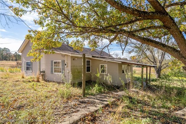 654 Walker Mountain Road, Booneville, AR 72927