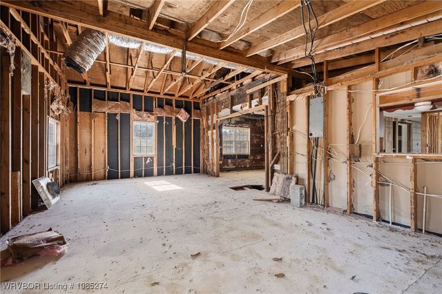 654 Walker Mountain Road, Booneville, AR 72927