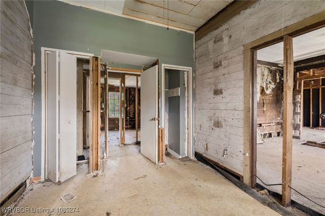 654 Walker Mountain Road, Booneville, AR 72927