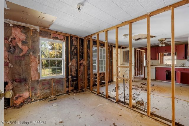 654 Walker Mountain Road, Booneville, AR 72927