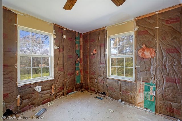 654 Walker Mountain Road, Booneville, AR 72927