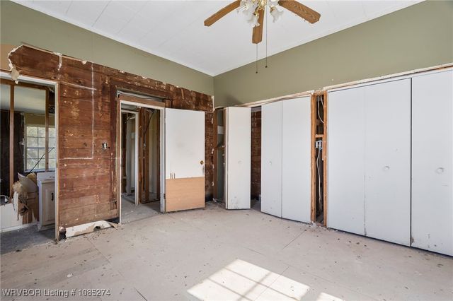 654 Walker Mountain Road, Booneville, AR 72927