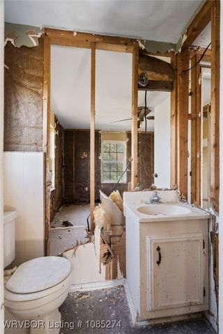 654 Walker Mountain Road, Booneville, AR 72927