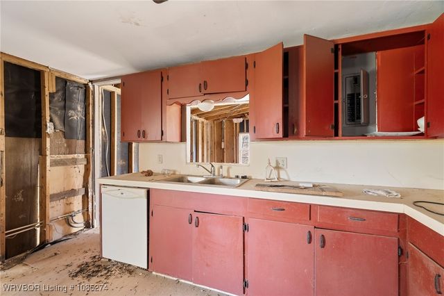 654 Walker Mountain Road, Booneville, AR 72927