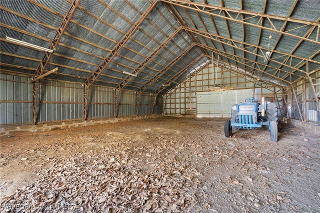 654 Walker Mountain Road, Booneville, AR 72927