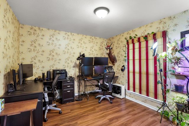205 Kamakoa LN, Bastrop, TX 78602