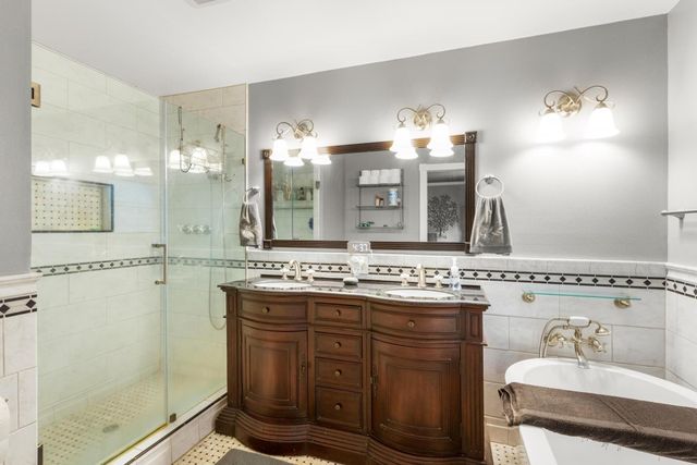 205 Kamakoa LN, Bastrop, TX 78602