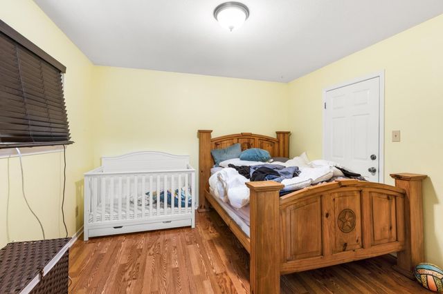 205 Kamakoa LN, Bastrop, TX 78602