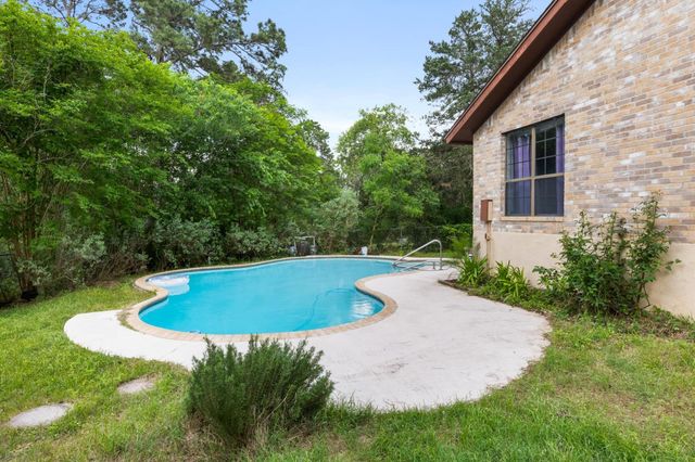 205 Kamakoa LN, Bastrop, TX 78602