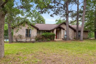 205 Kamakoa LN, Bastrop, TX 78602