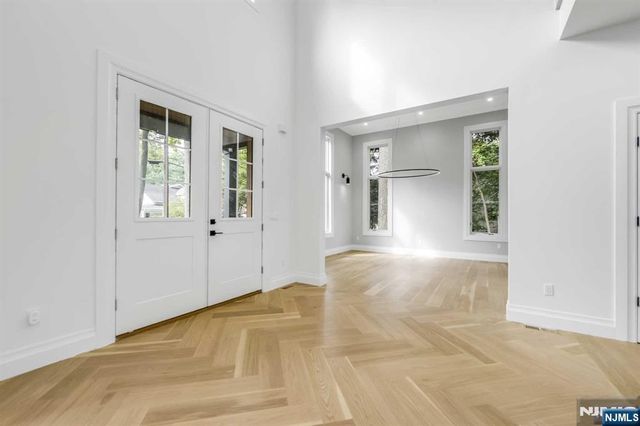 421 Sylvan Place, Haworth, NJ 07641