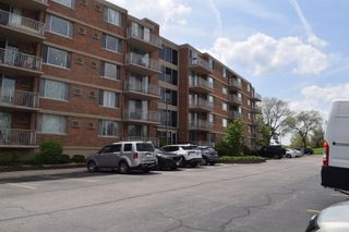2200 S Stewart Avenue 4B, Lombard, IL 60148
