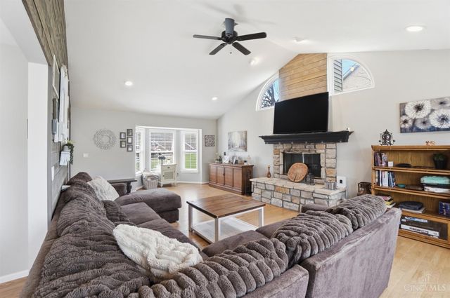 478 Eagleview Drive, Hidden Valley, IN 47025