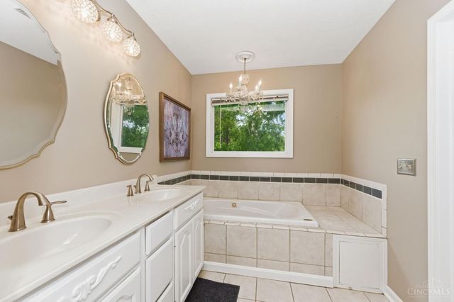 478 Eagleview Drive, Hidden Valley, IN 47025