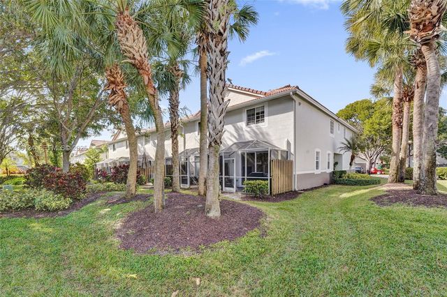 3643 San Simeon Cir, Weston, FL 33331