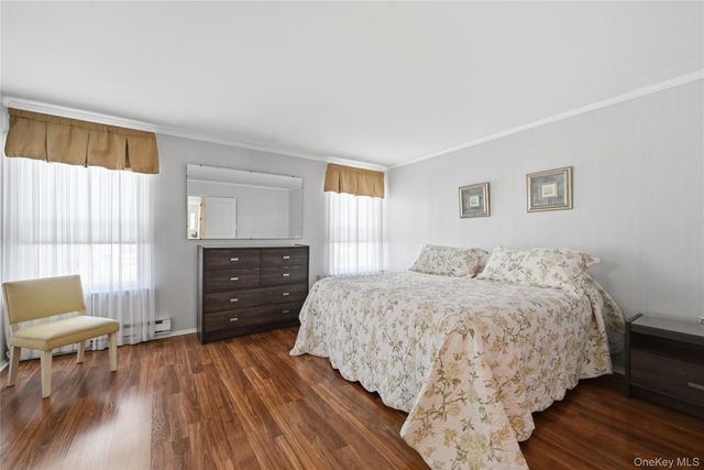 506 Lancaster Court, Ridge, NY 11961