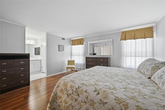 506 Lancaster Court, Ridge, NY 11961