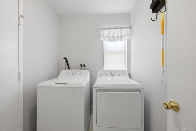 506 Lancaster Court, Ridge, NY 11961