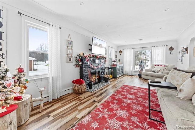 28336 Sheeks Boulevard, Flat Rock, MI 48134