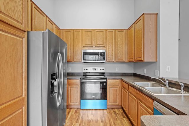 7093 Peony Lane N, Maple Grove, MN 55311