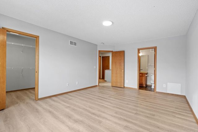 7093 Peony Lane N, Maple Grove, MN 55311