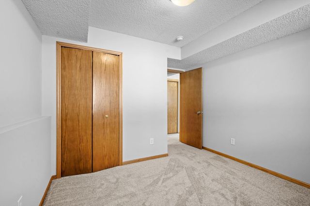 7093 Peony Lane N, Maple Grove, MN 55311