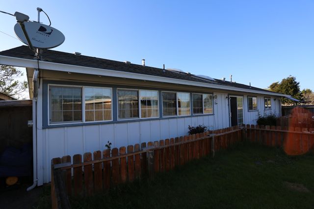 3408 Middlefield Lane, Myrtletown, CA 95501