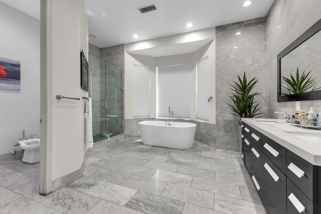 6 Voltaire Court, Rancho Mirage, CA 92270