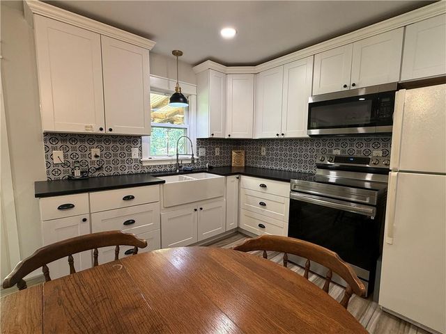 10604 E 75 Street, Raytown, MO 64138