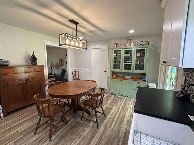 10604 E 75 Street, Raytown, MO 64138