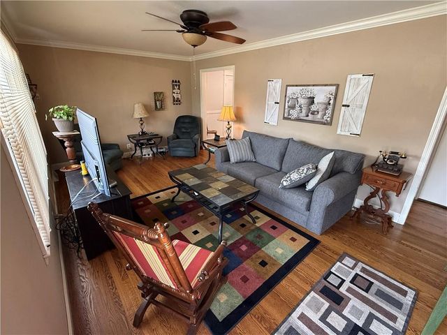 10604 E 75 Street, Raytown, MO 64138