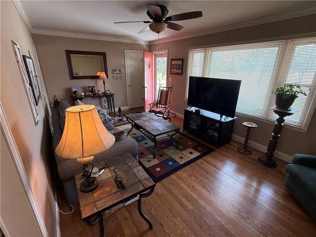 10604 E 75 Street, Raytown, MO 64138