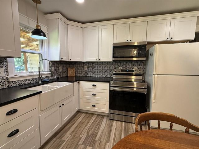 10604 E 75 Street, Raytown, MO 64138