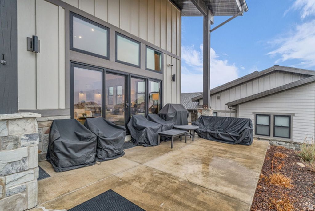 Image 30 of property listing at 10038 N MEER CIR #17, Heber City, UT 84032