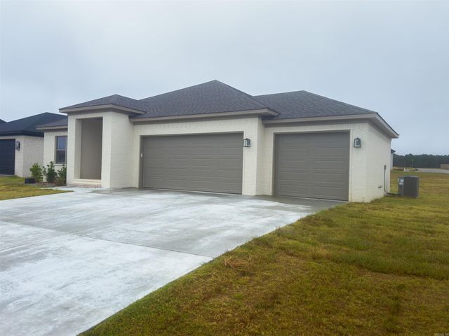 300 Alyece Ln, Hensley, AR 72065