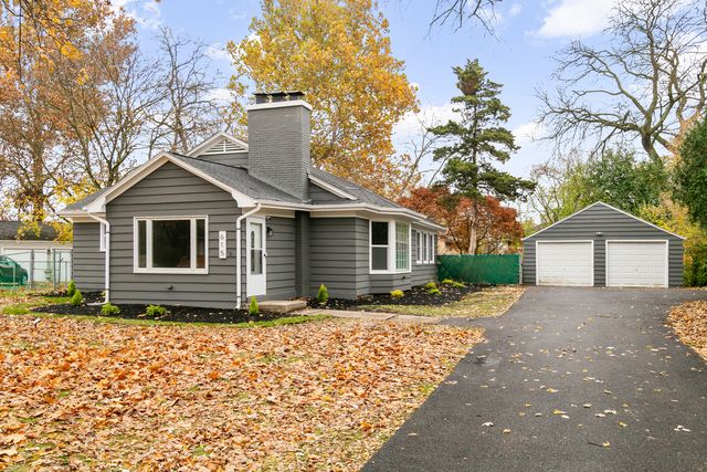 615 Polo Drive, Wheaton, IL 60187