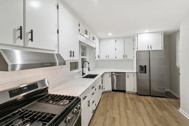 615 Polo Drive, Wheaton, IL 60187