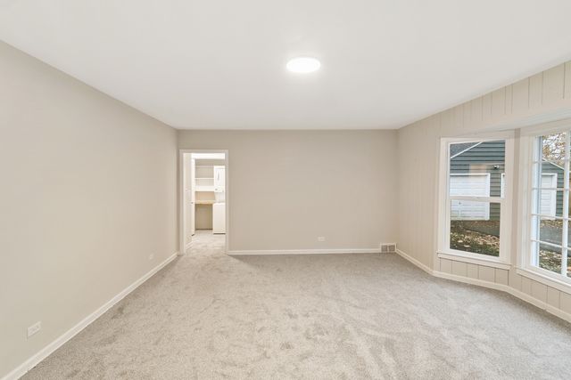 615 Polo Drive, Wheaton, IL 60187