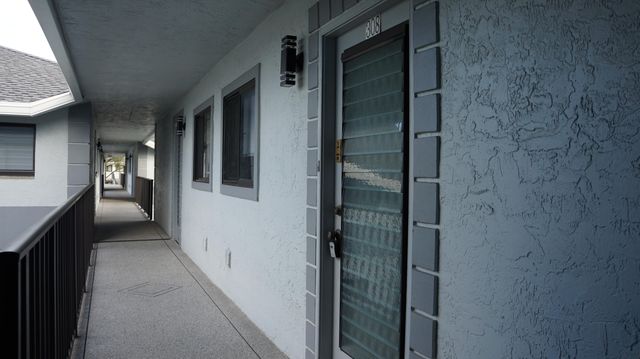 15235 Lakes Of Delray Boulevard 308, Delray Beach, FL 33484